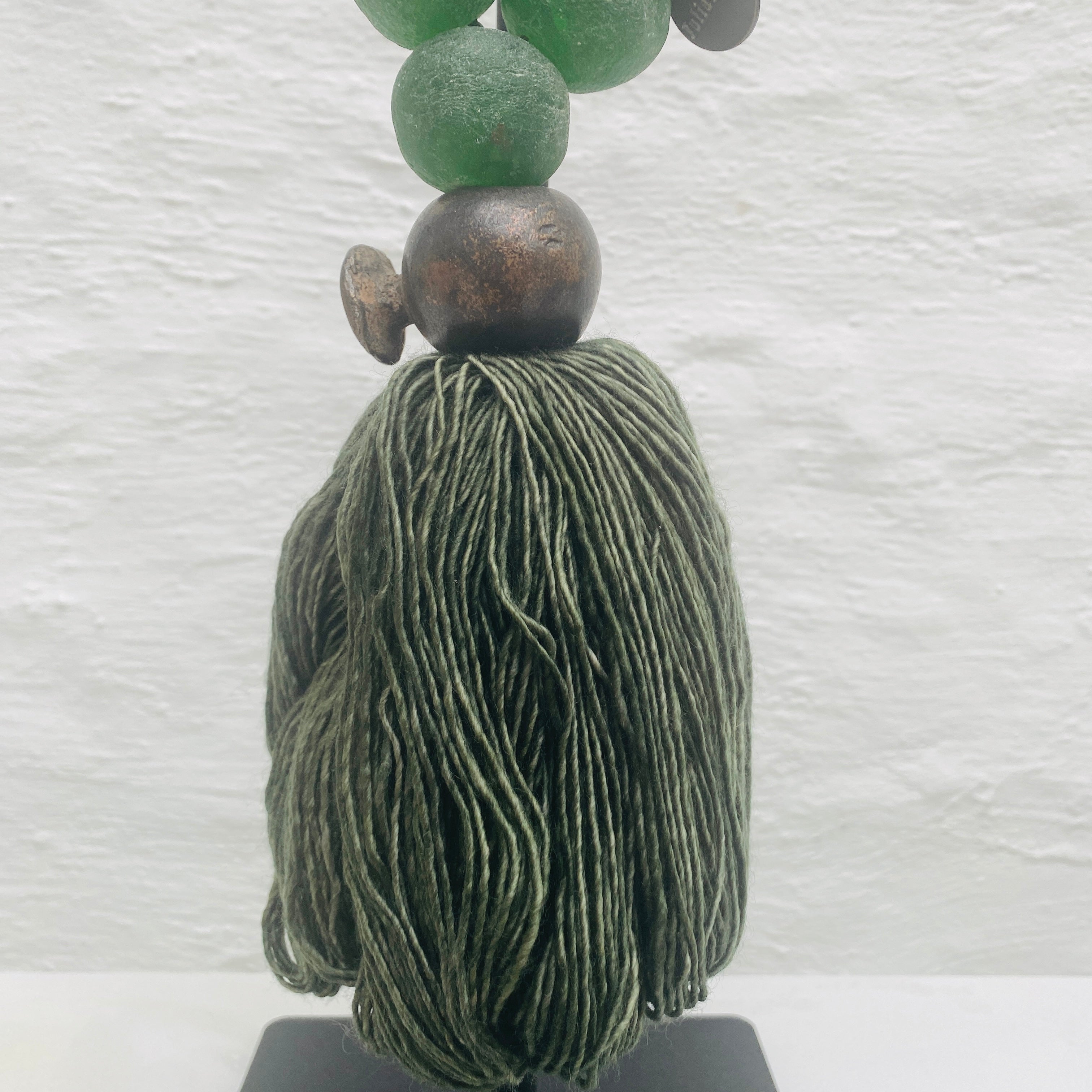 Studio Julia Atlas - recycles glass Ghana, bronze, Merino Wool Tassel