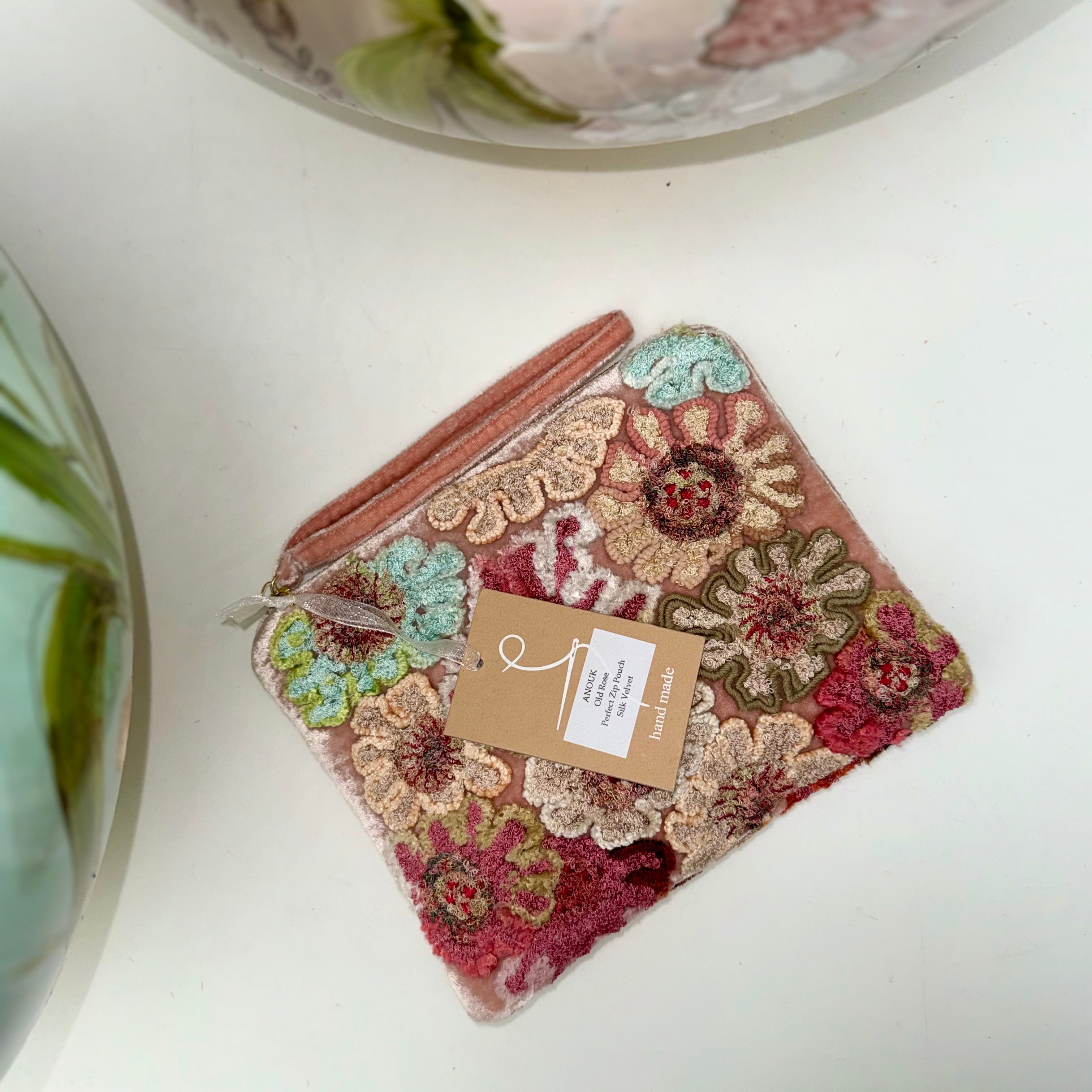 Anke Drechsel handgeborduurde Zip Pochette - Anouk old rose