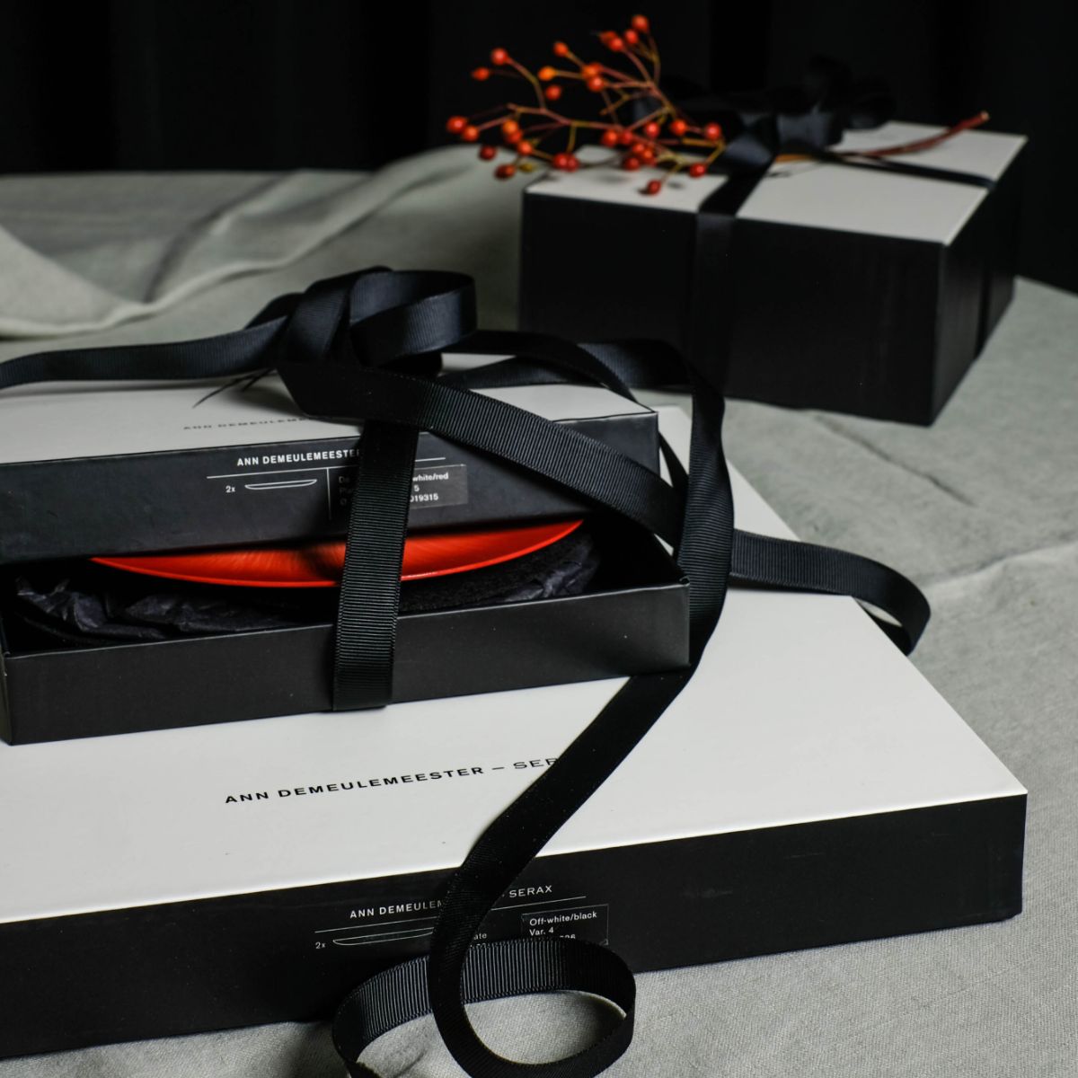 Dé Off White/Black VAR 3 Bord Ann Demeulemeester