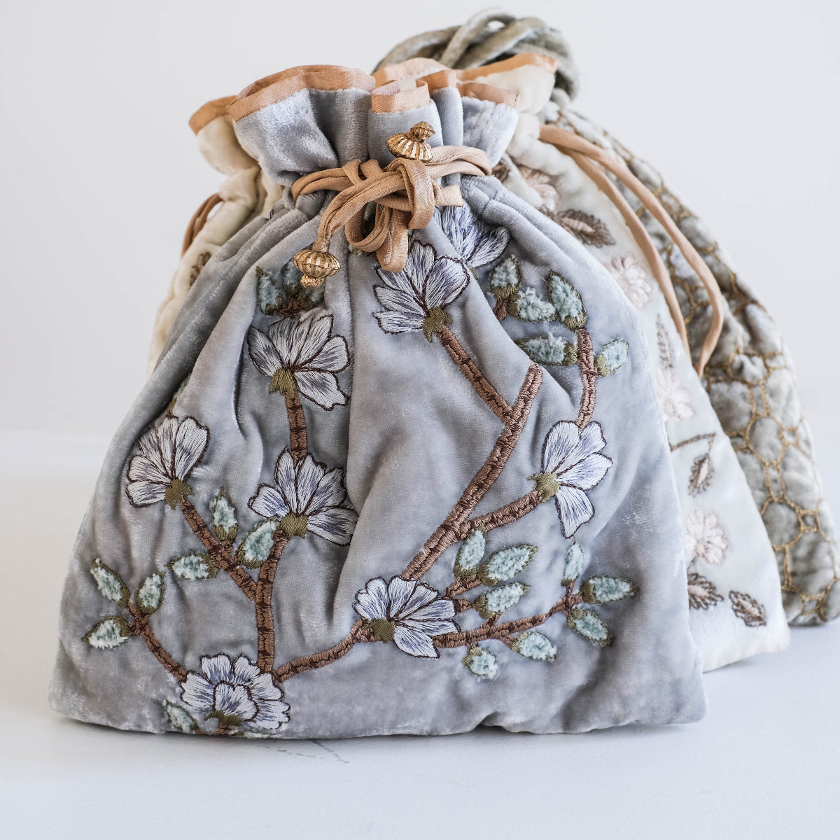 Pochette brodée main Anke Drechsel