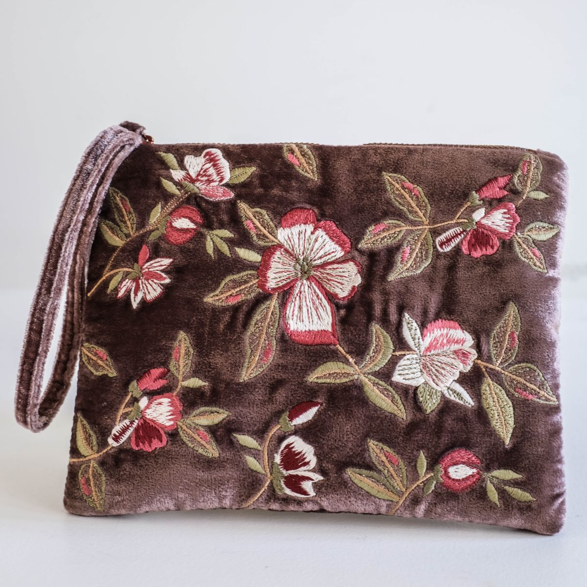 Anke Drechsel Pochette zippée brodée main