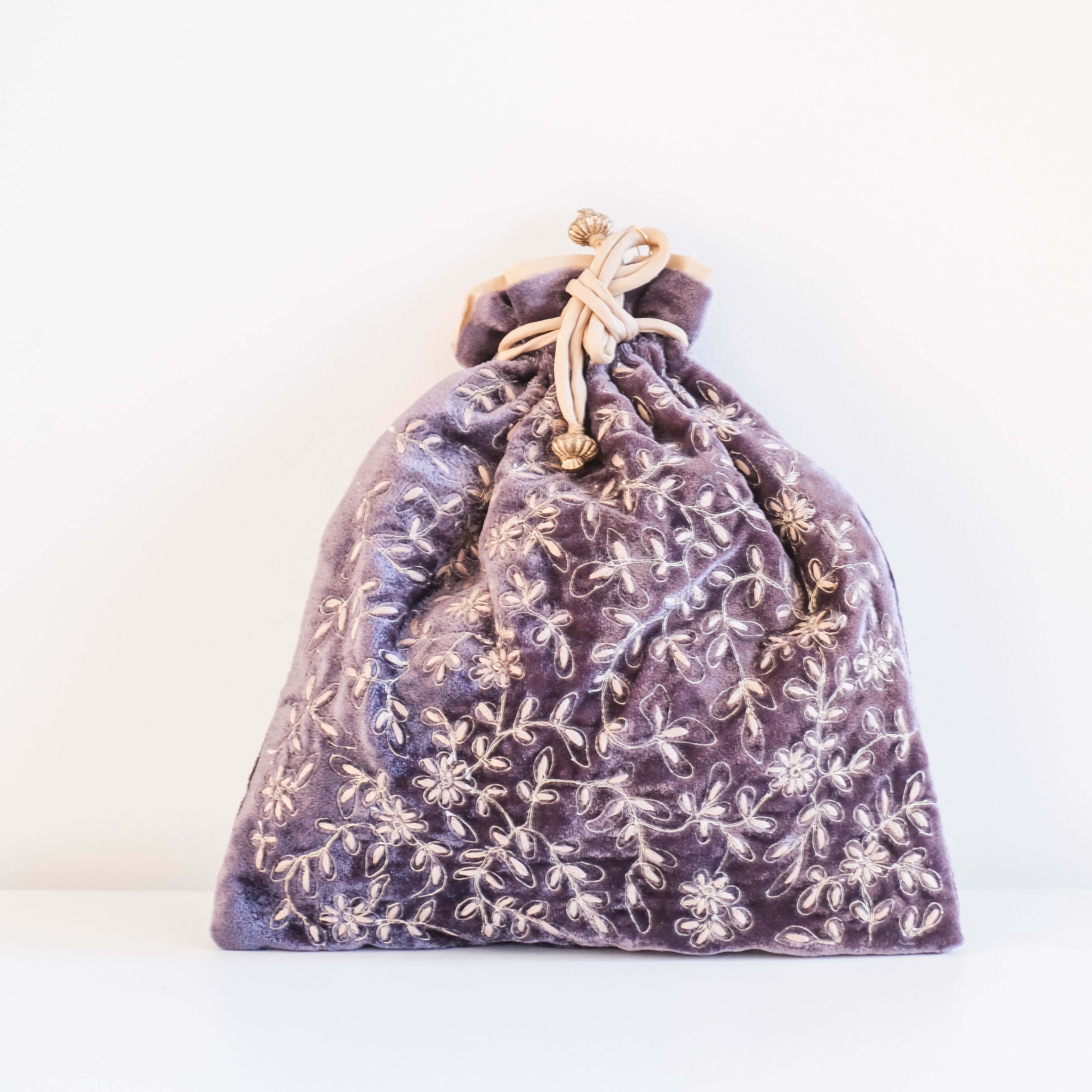 Pochette brodée main Anke Drechsel