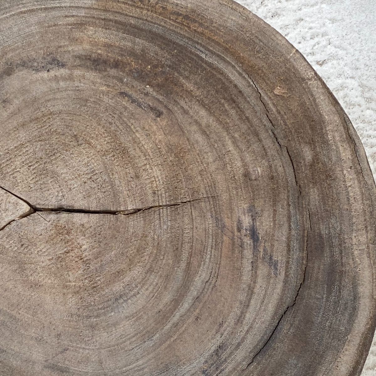Magazijn Breit Suartafel vol hout