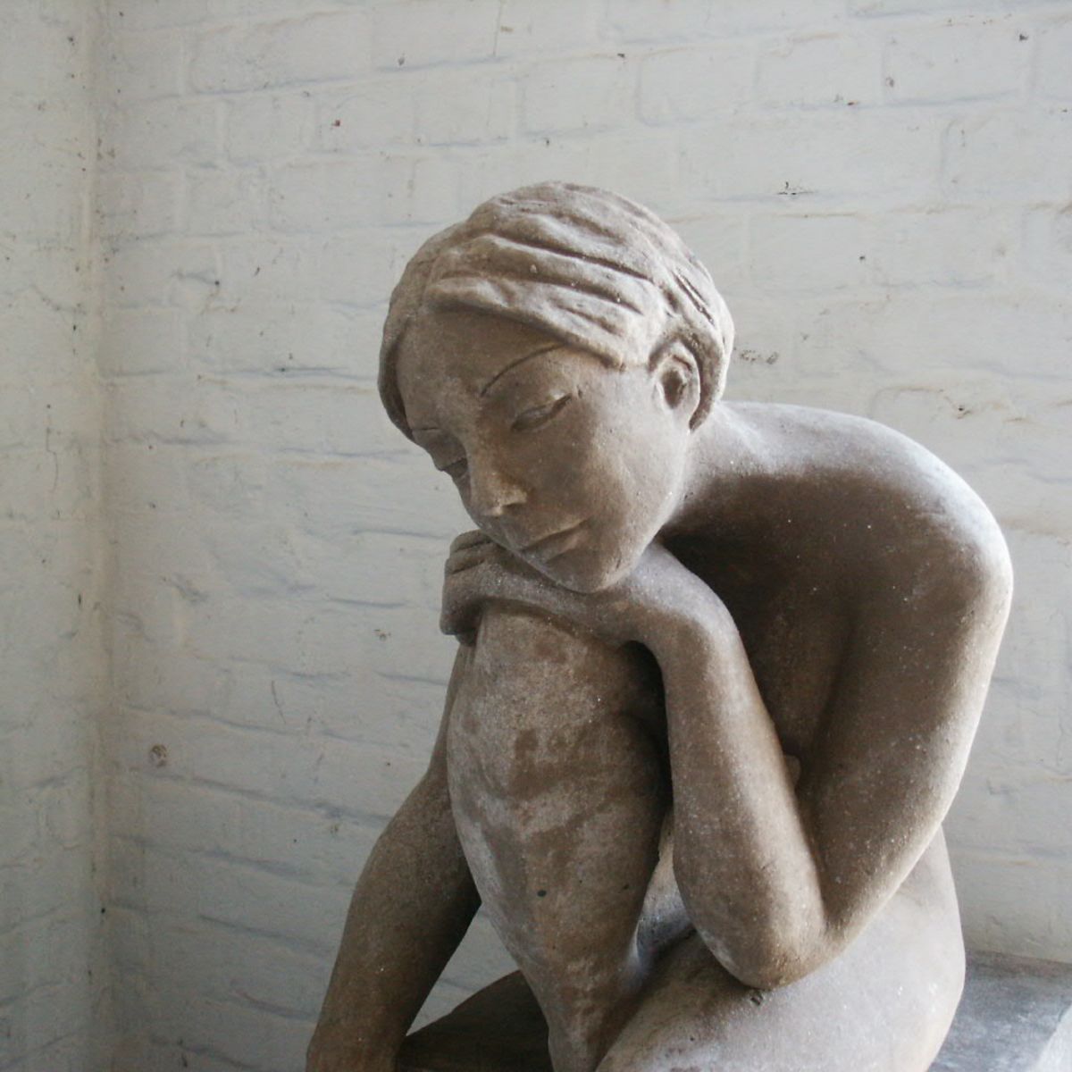 Statue en terre cuite Tereza