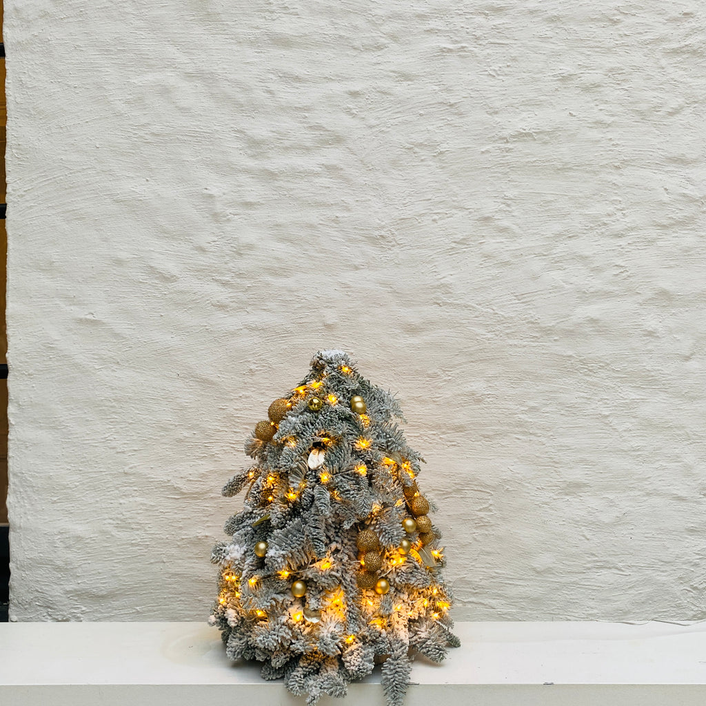 Handgedecoreerd Nobilis Kerstboompje goud - 40cm