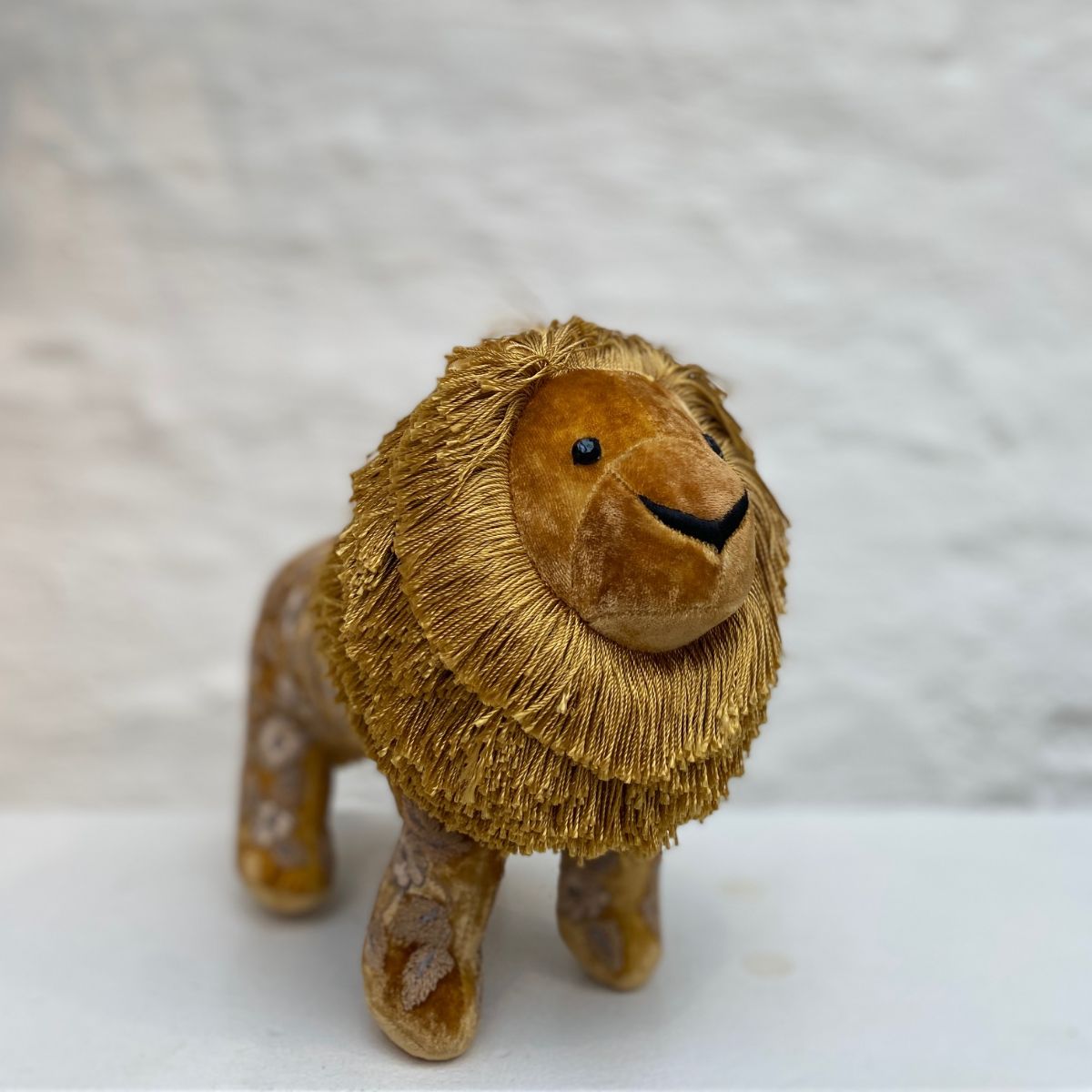 Anke Drechsel lion brodé main
