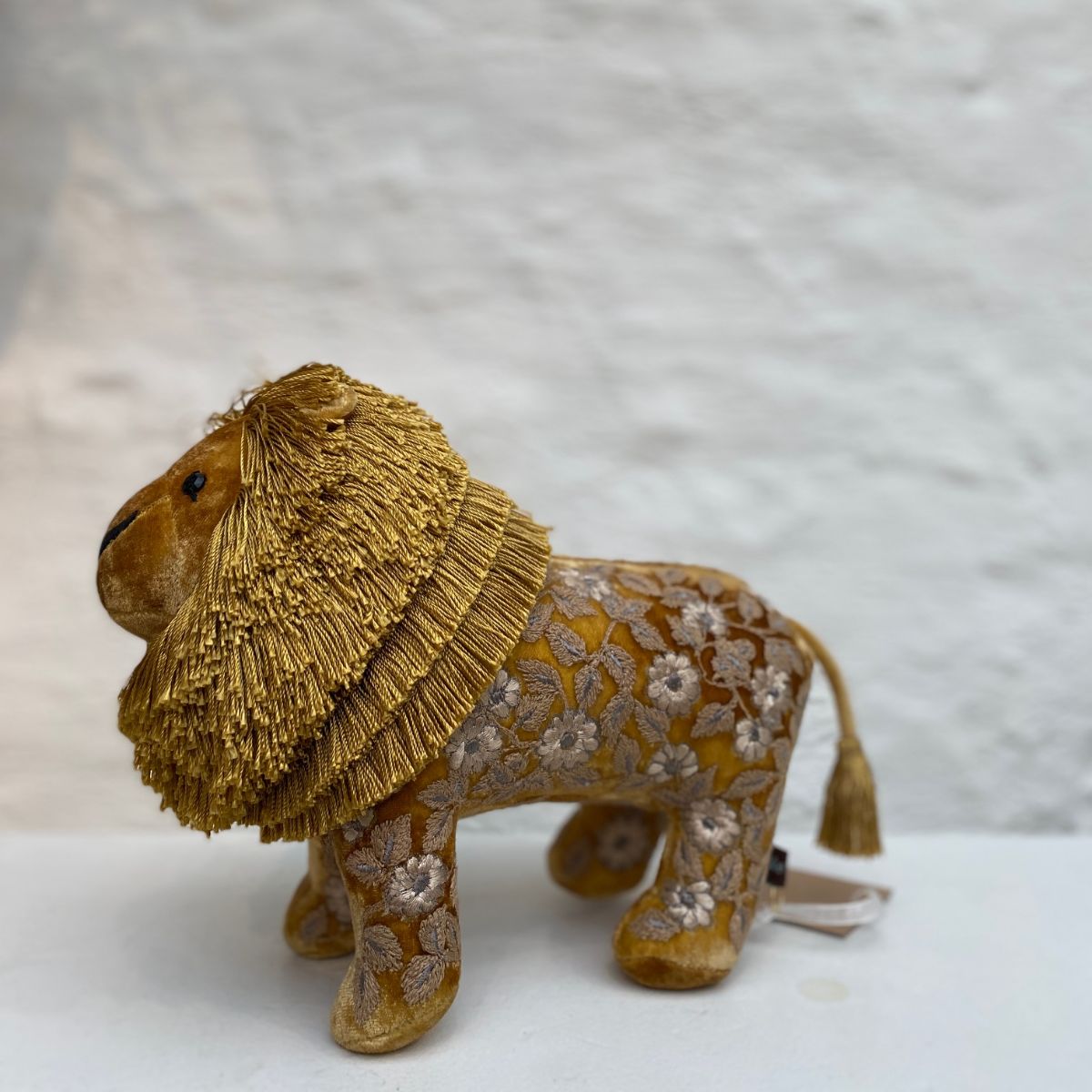 Anke Drechsel lion brodé main