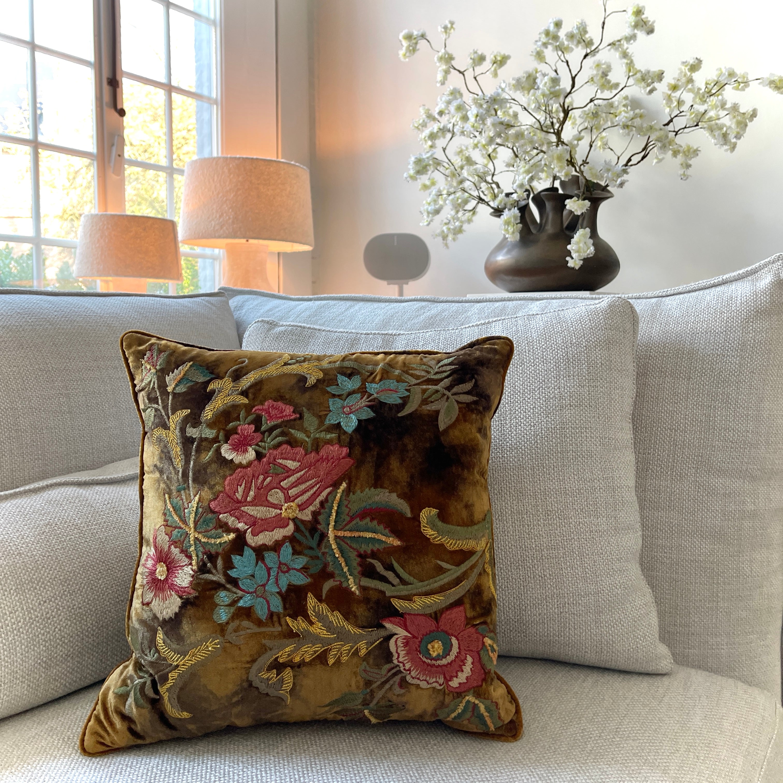 Anke Drechsel kussen - Lola shaded brown