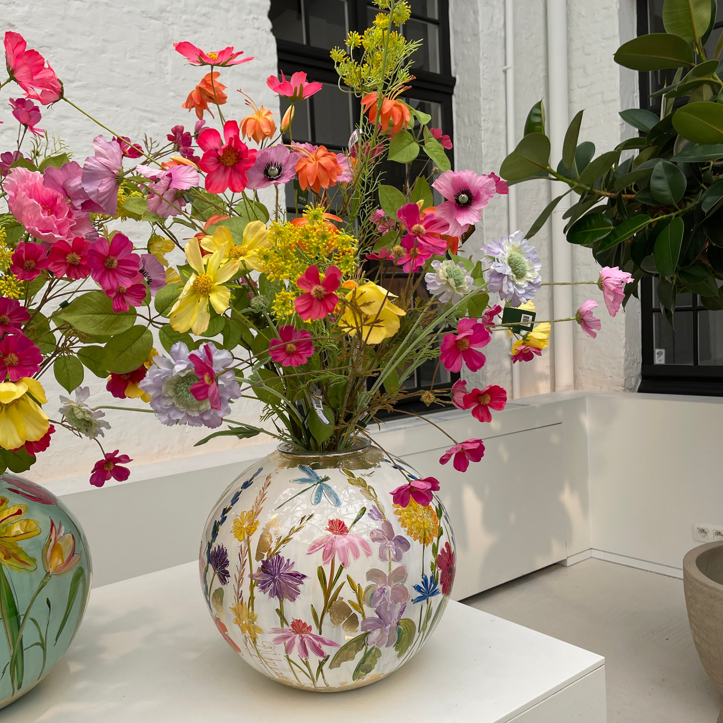 Doortje IJpelaar vase en verre peint à la main ÉDITION LIMITÉE "White Summer '25" EXCLUSIVITÉ DE BORGHT
