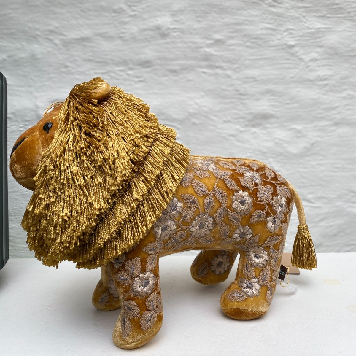 Anke Drechsel lion brodé main