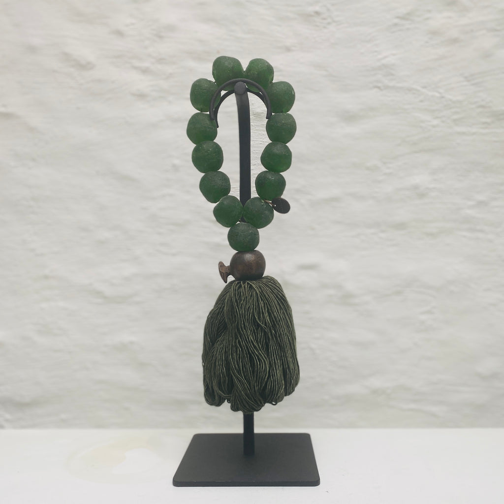 Studio Julia Atlas - recycles glass Ghana, bronze, Merino Wool Tassel