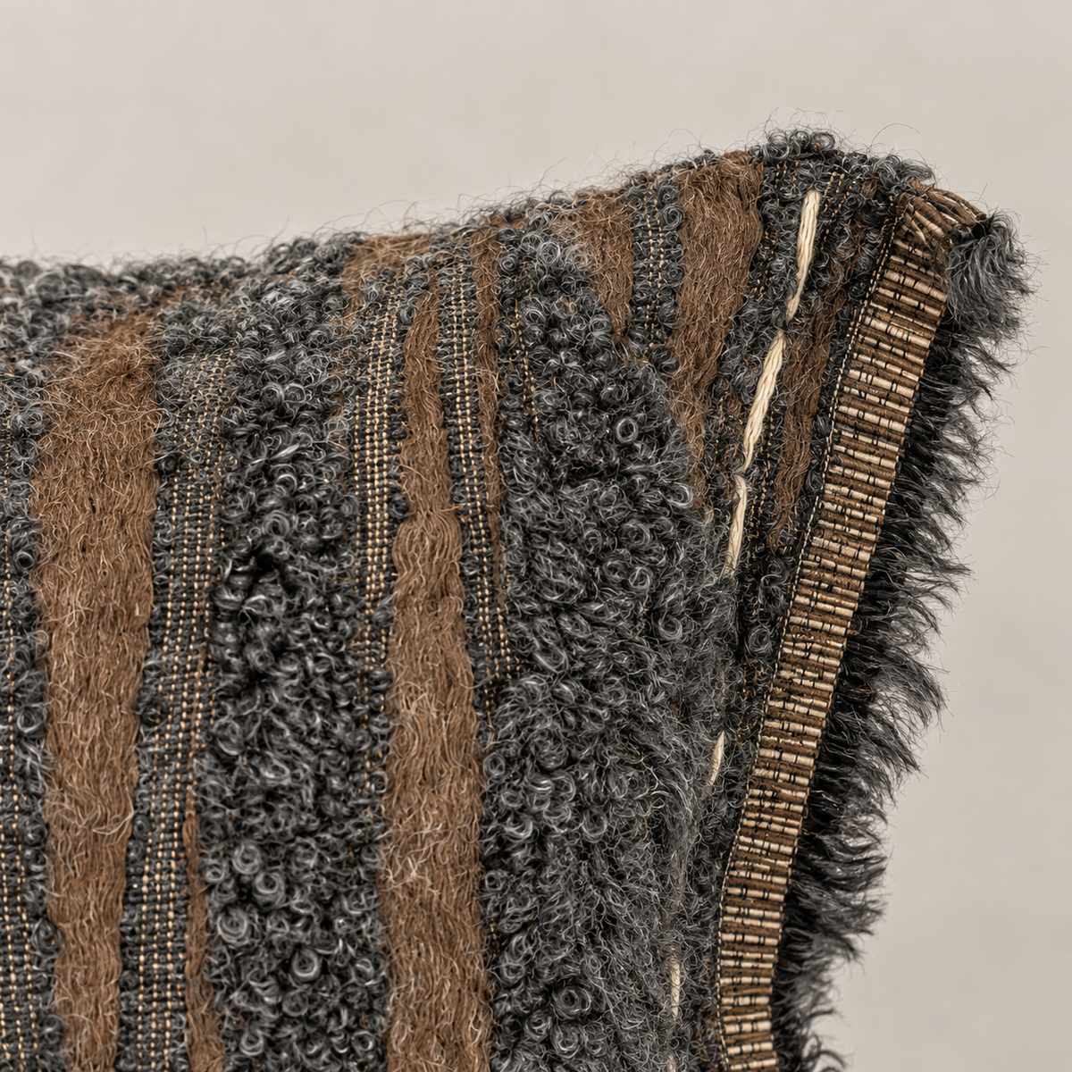 Coussin ABIBO 4C en édition limitée, 60x40