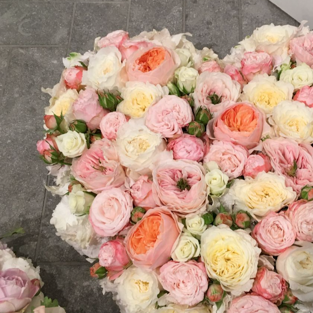 Rouwstuk Heart of Roses – Allerheiligen