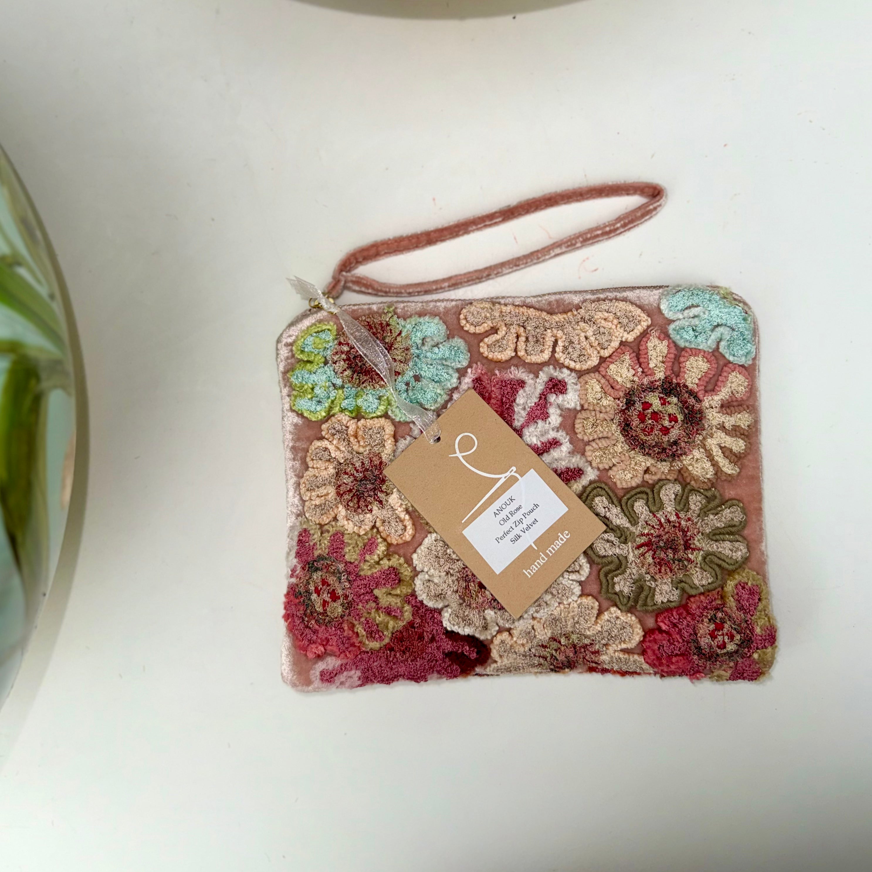 Anke Drechsel handgeborduurde Zip Pochette - Anouk old rose