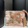 Anke Drechsel handgeborduurde Zip Pochette - Tuileries pink quartz/new color