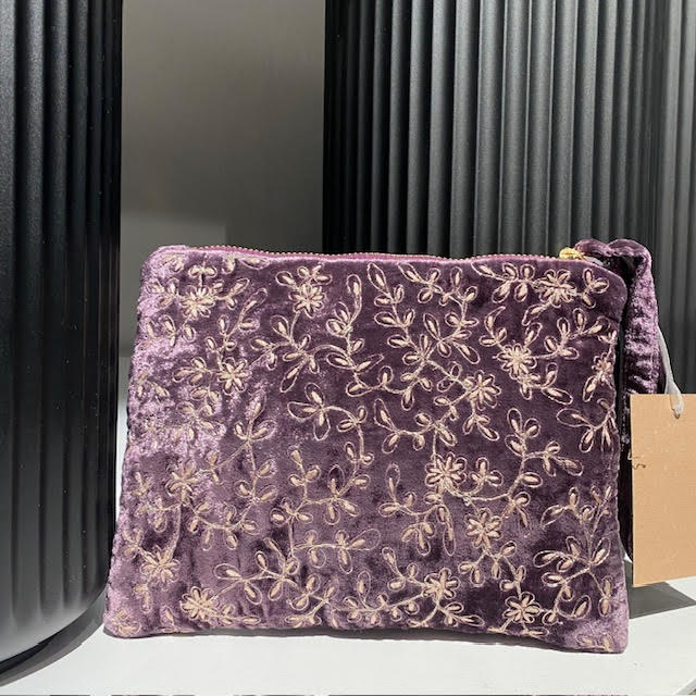 Pochette zippée brodée main Anke Drechsel - Kinnie violette