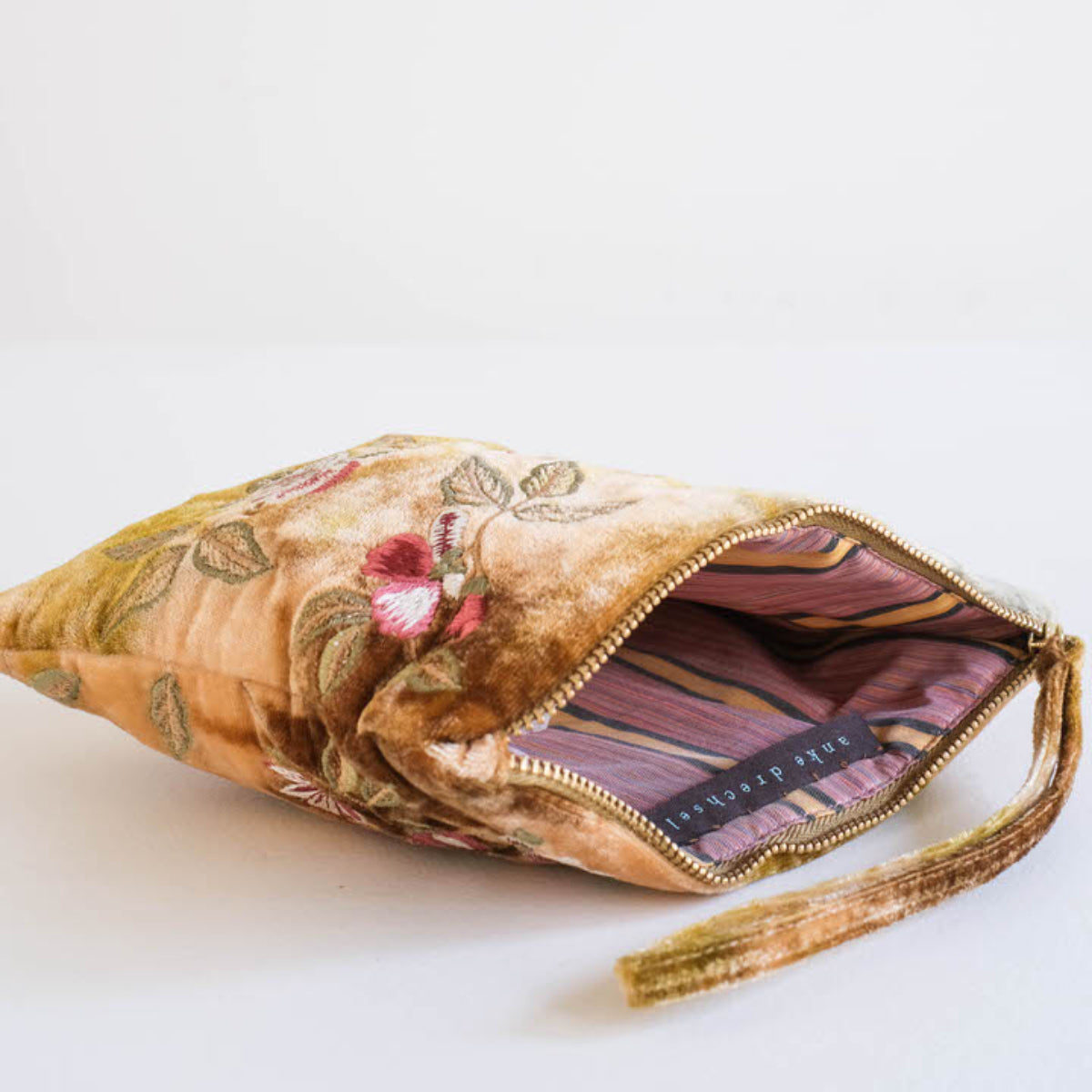 Anke Drechsel Pochette zippée brodée main