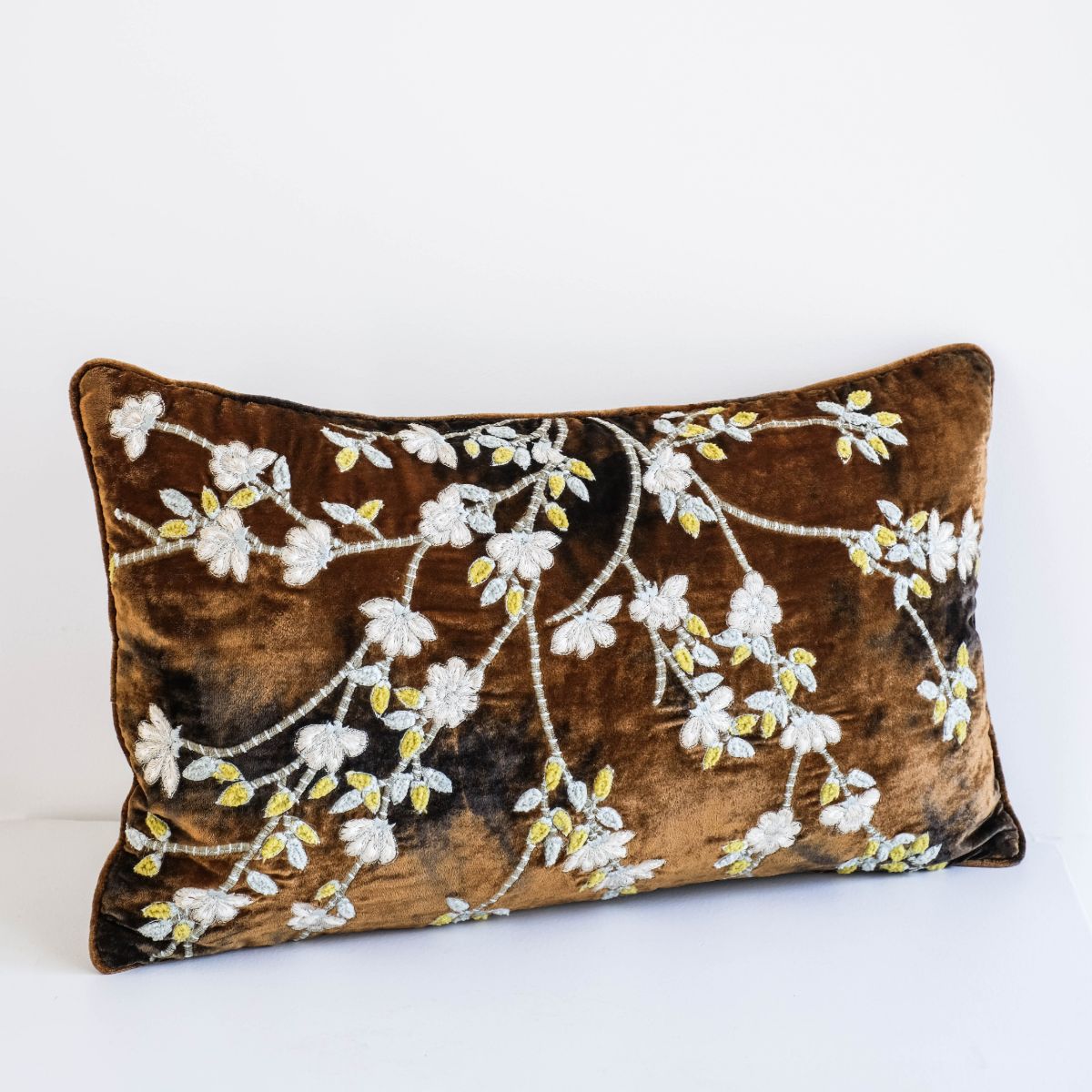 Coussin Anke Drechsel Tuileries Shaded Brown