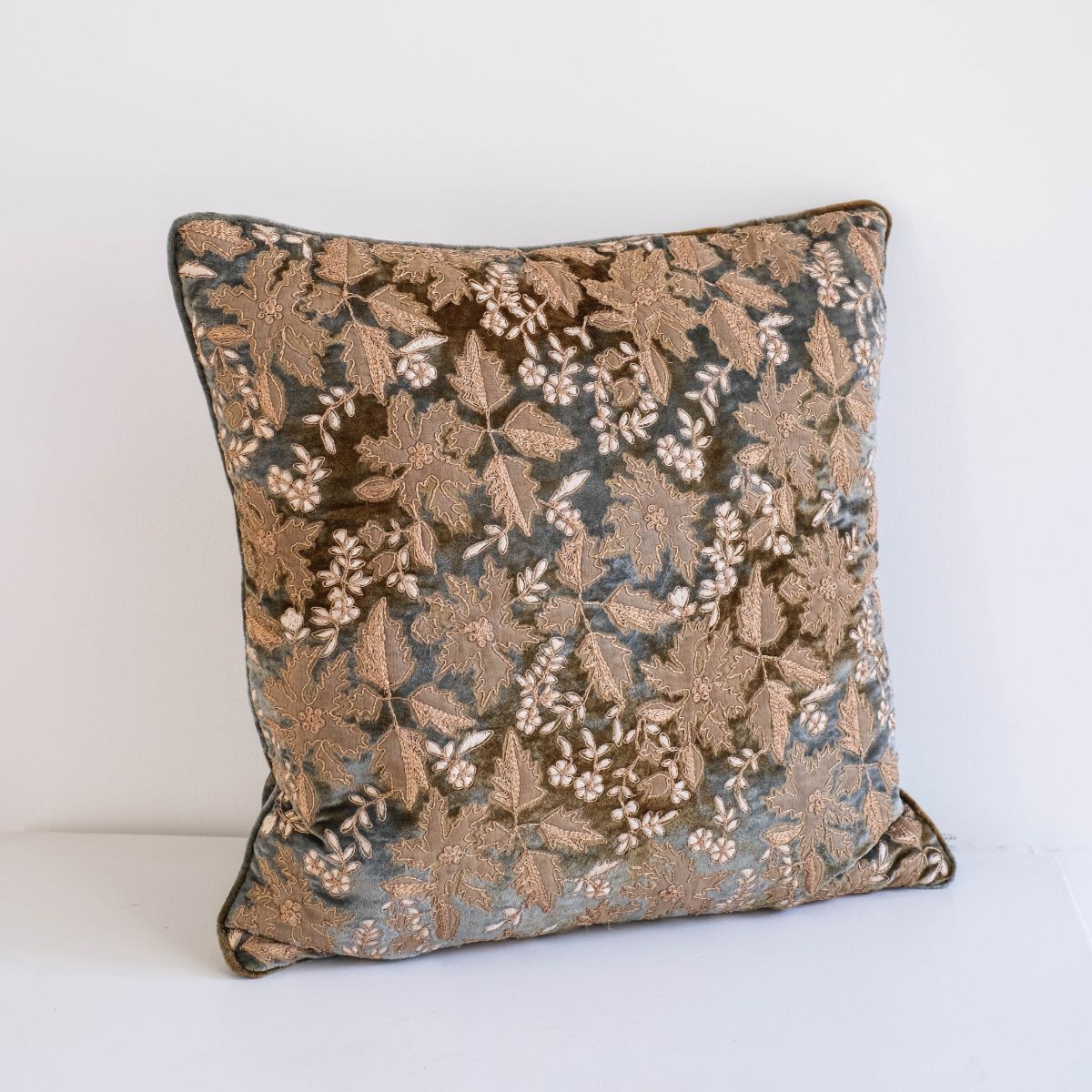 Coussin Anke Drechsel Alice Shaded Lake