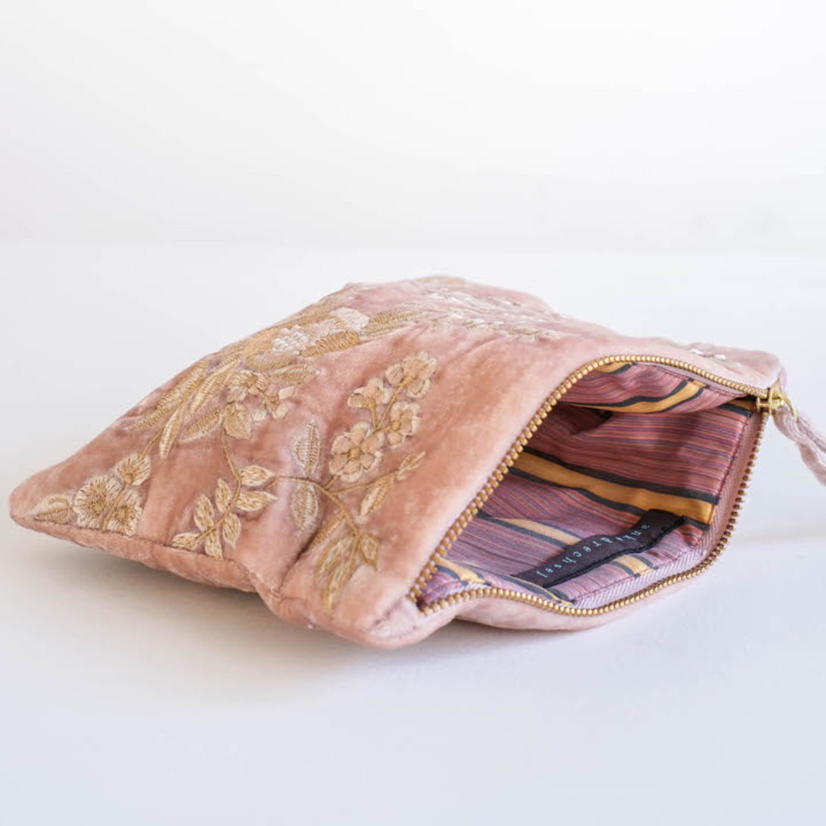 Anke Drechsel Pochette zippée brodée main