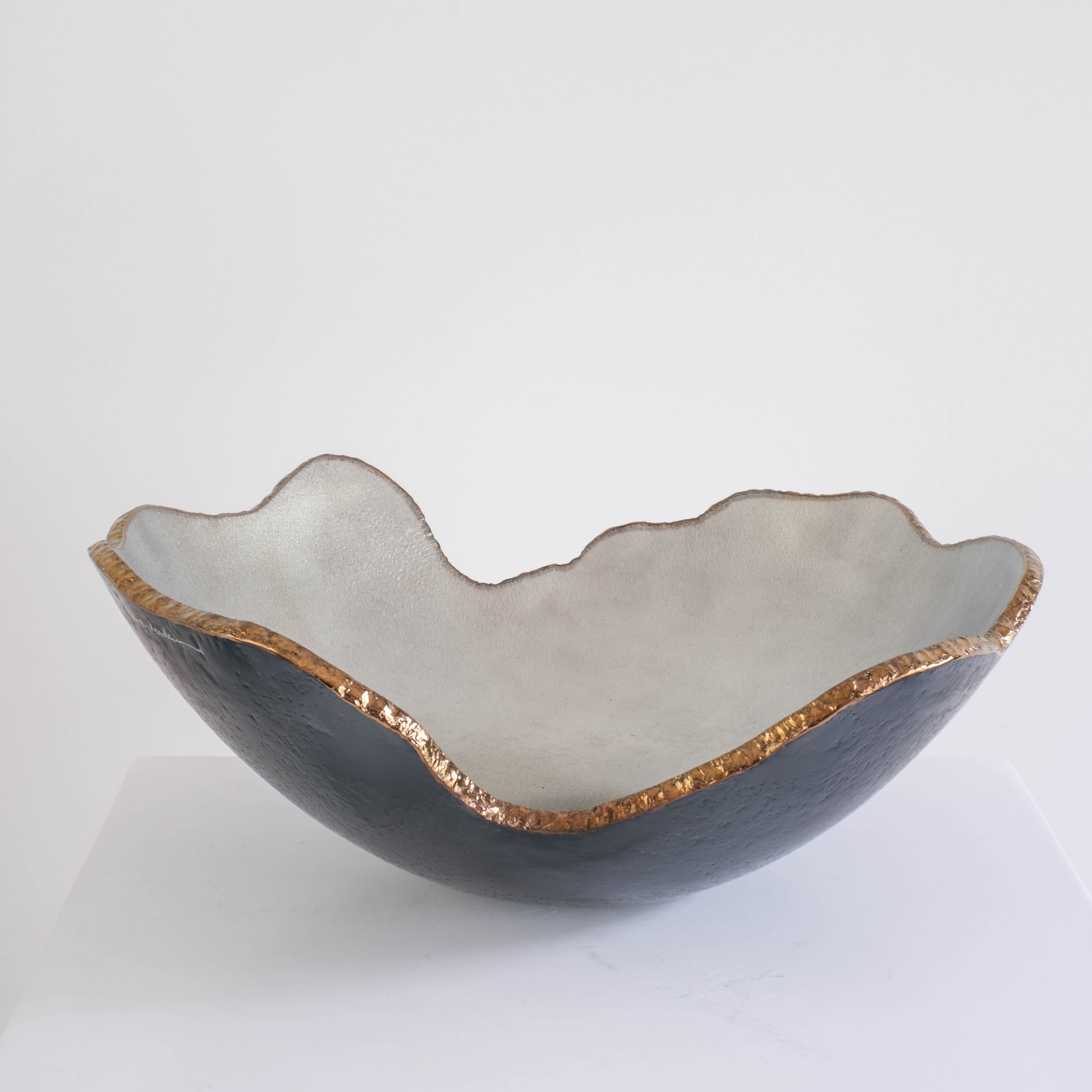 Regina Medeiros coupe en verre Mapa perola plateau bronze