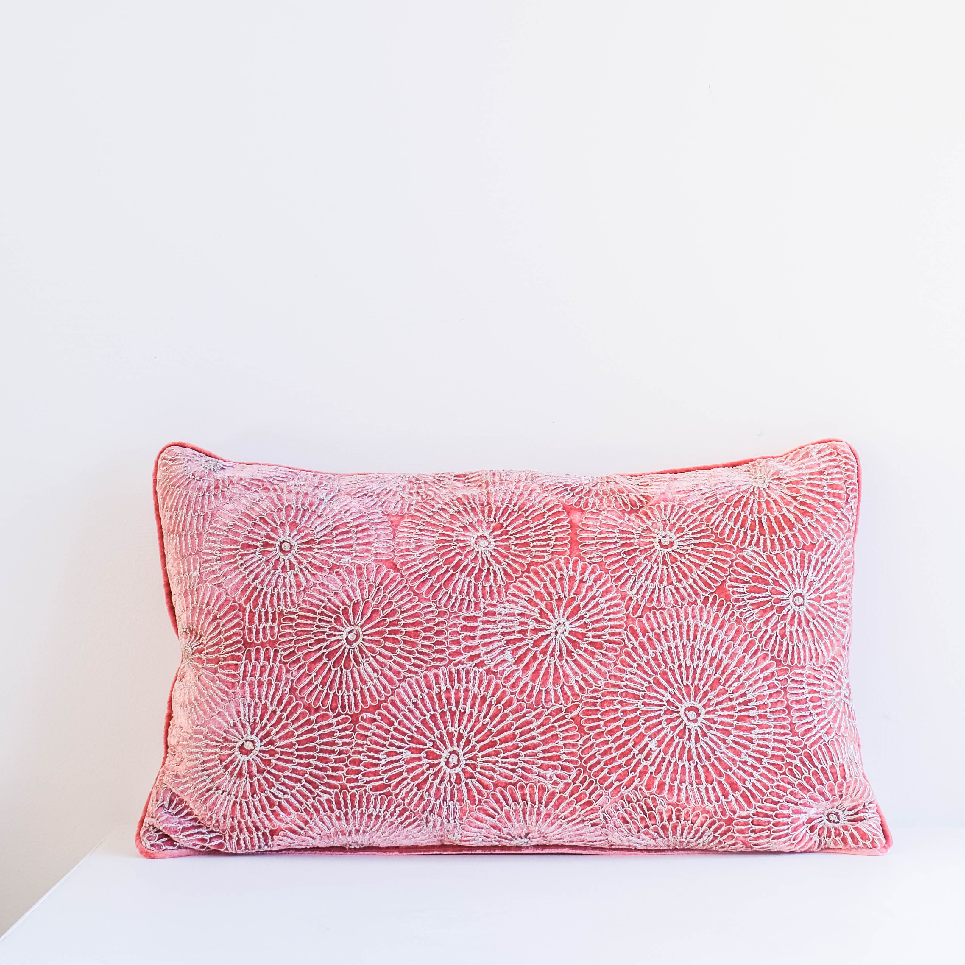 Coussins Anke Drechsel Ariel Cyclamen