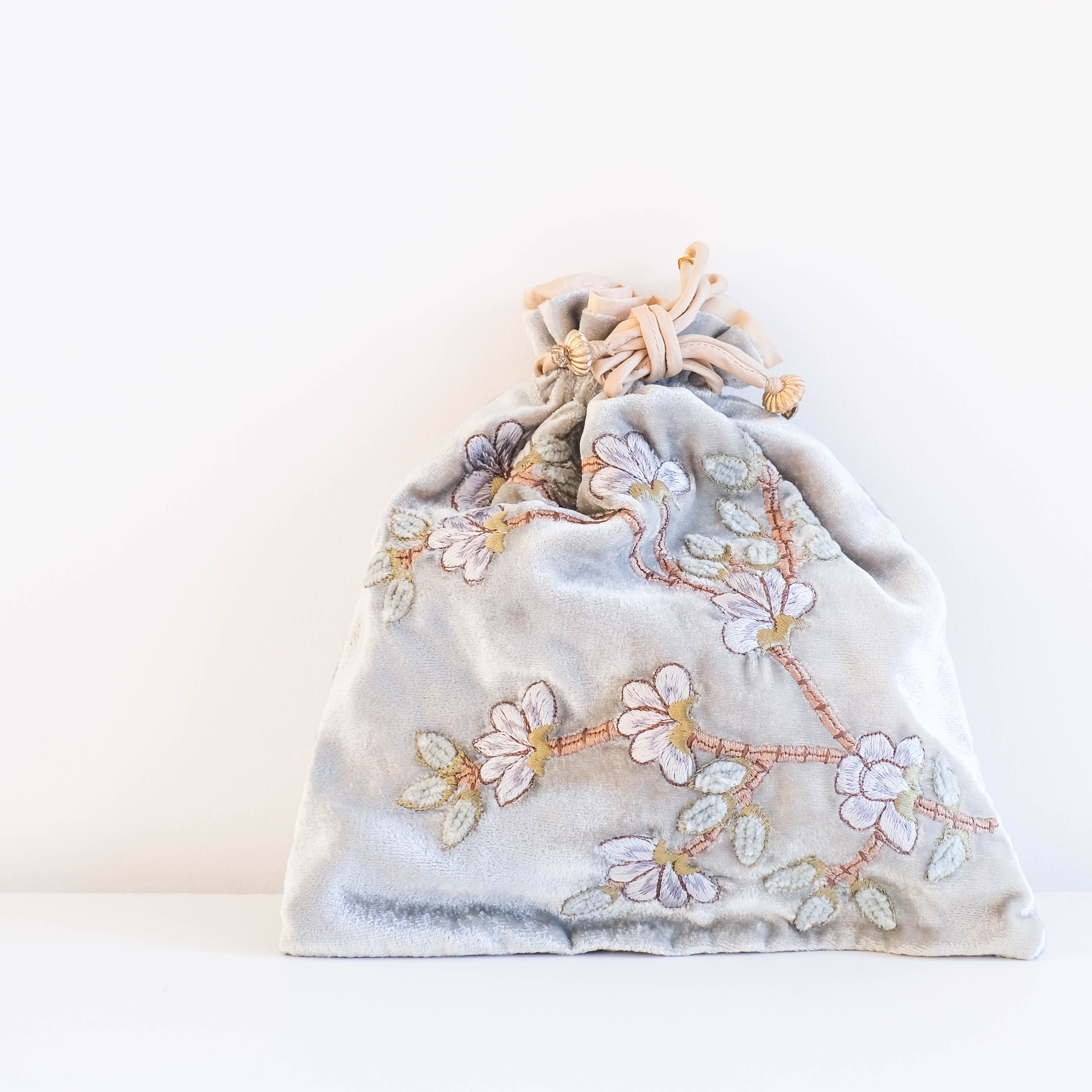 Pochette brodée main Anke Drechsel