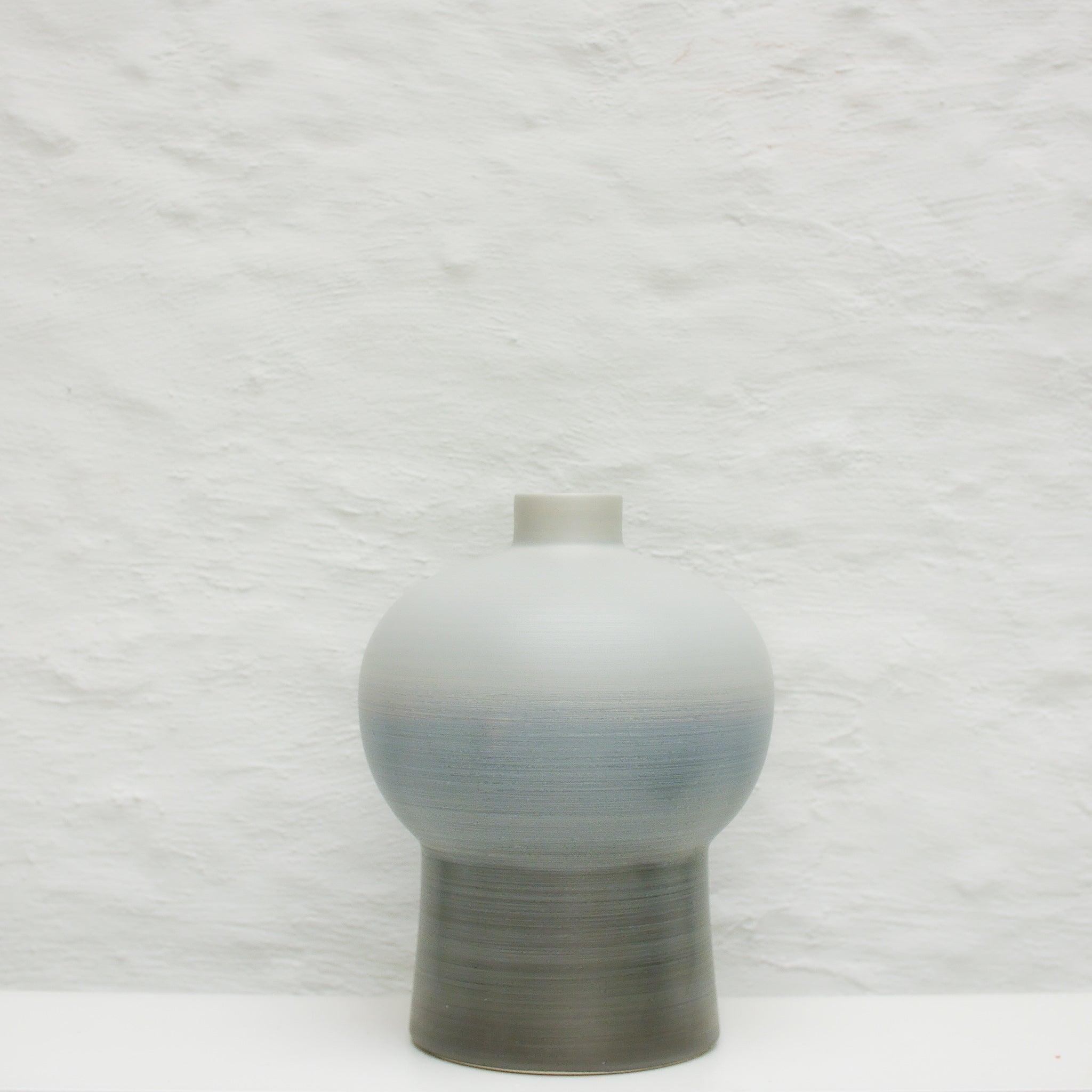 Rina Menardi vase en céramique Royal Queen
