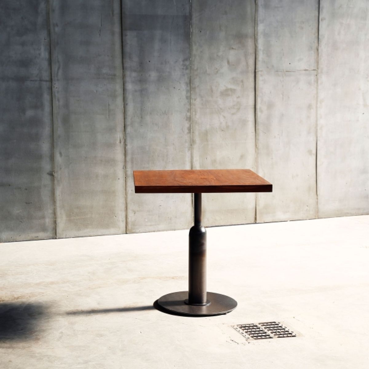 Heerenhuis tafel Apollo