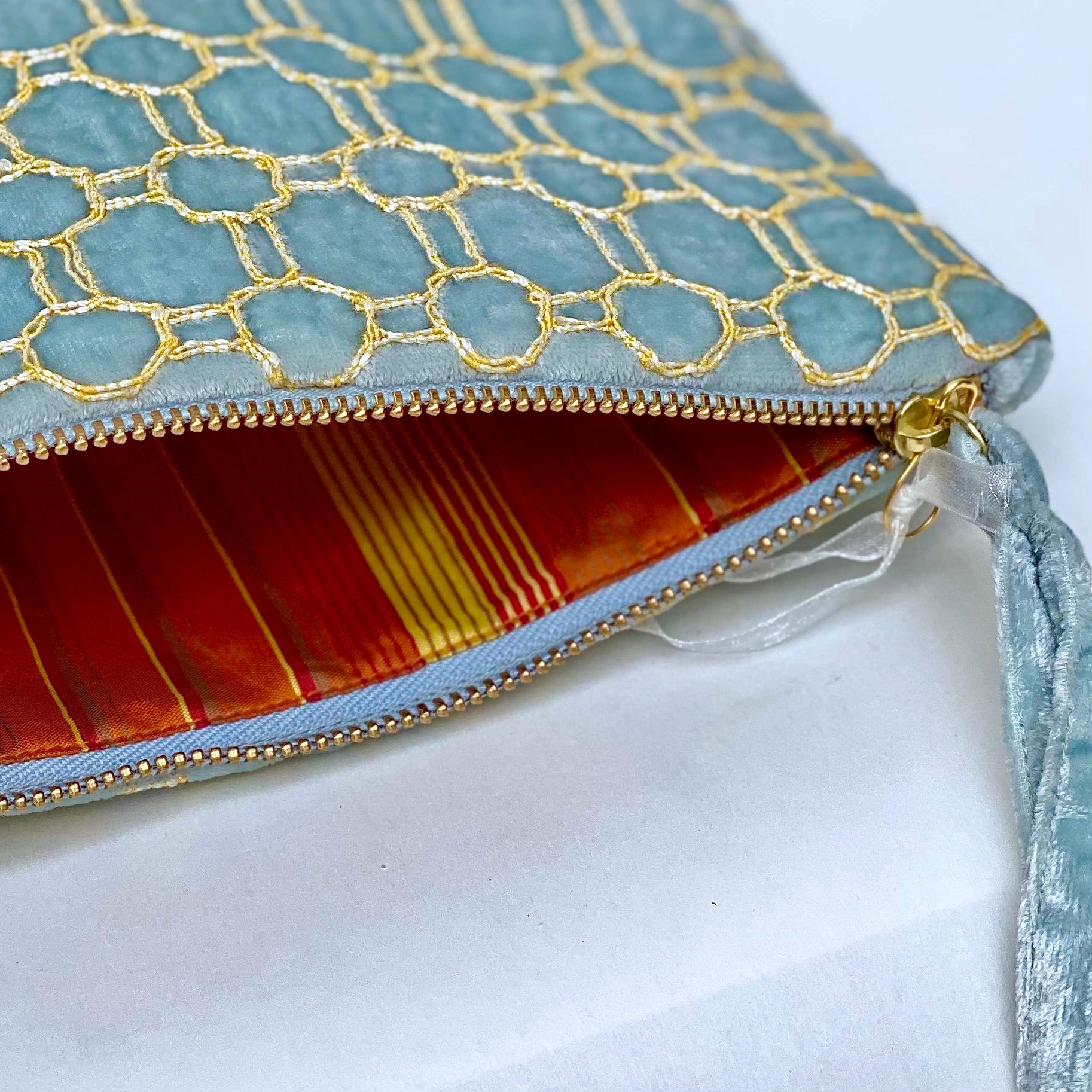 Anke Drechsel Pochette zippée brodée main