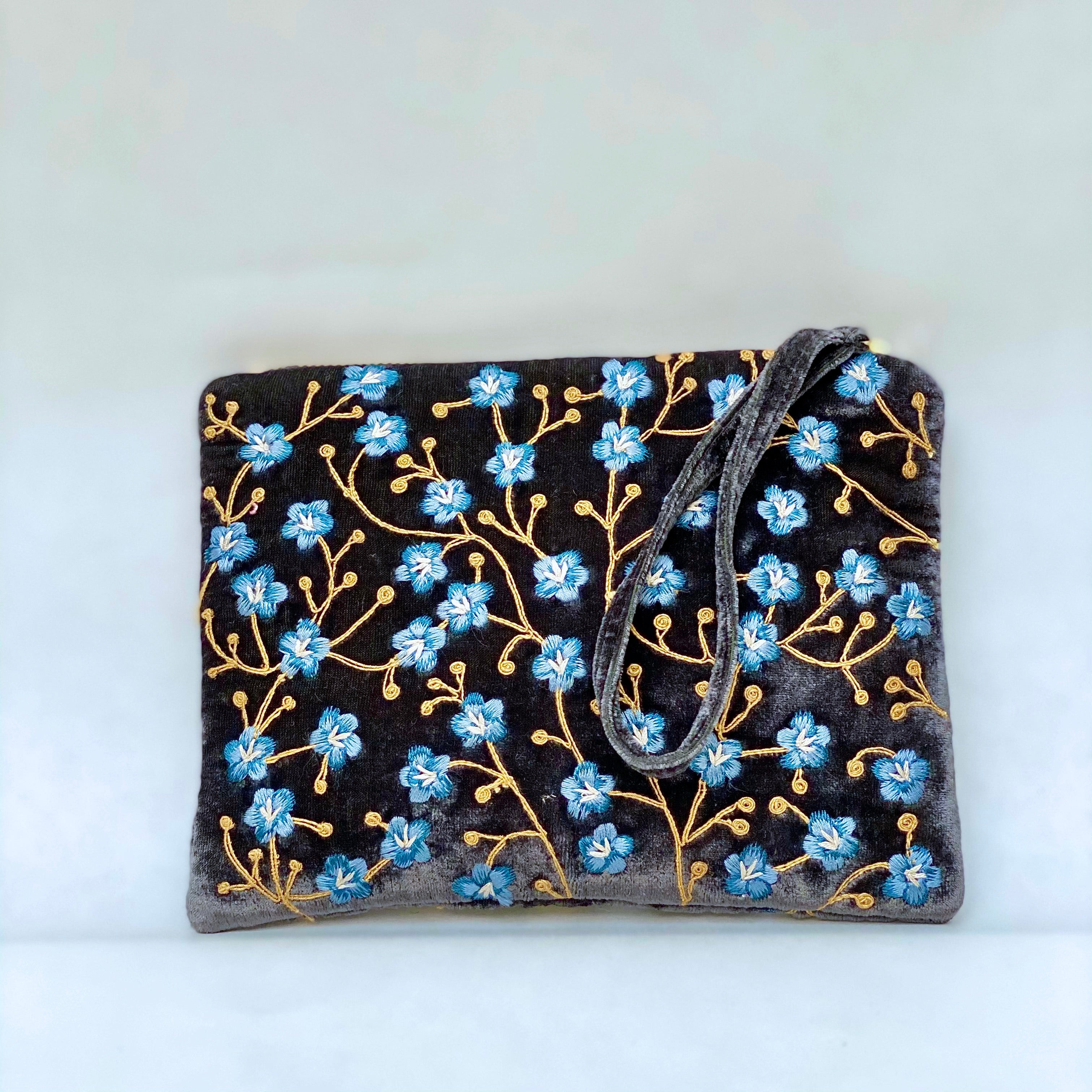 Anke Drechsel Pochette zippée brodée main