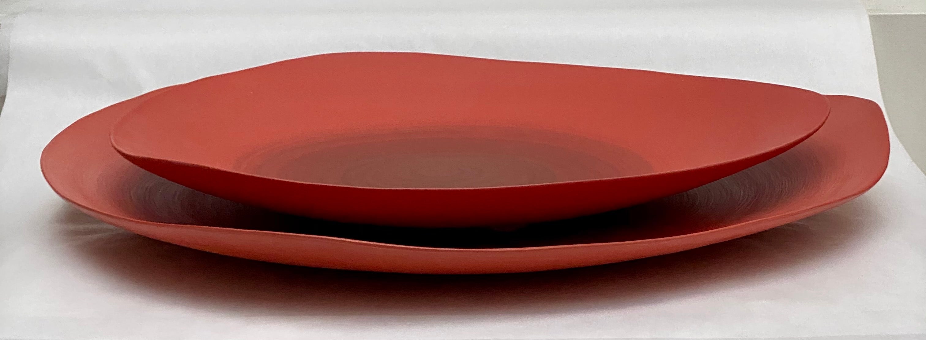Rina Menardi céramique Triangolo centre de table Poppy